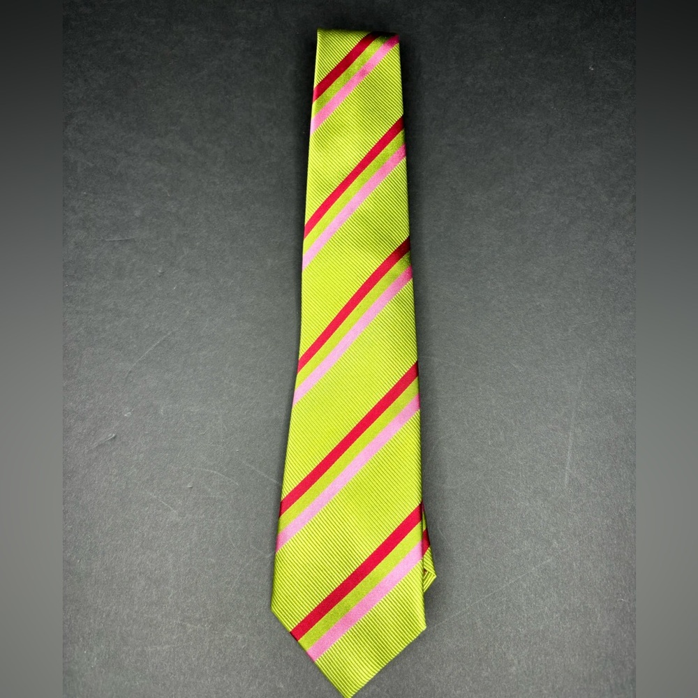 Nice tie ready to go!